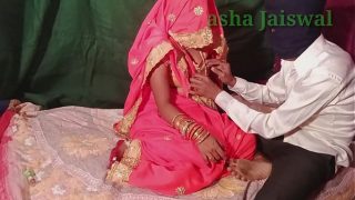 Bhabhi village sex Indian sexy aunty in red saree quick fuck and blow Video