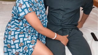 Desi Village Sexy Woman Fucking Hot Pussy By Neighbor Boy Video