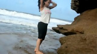 Farhana R real life desi couple fucking at beach Video