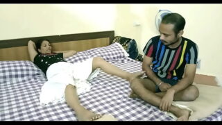 Horny Indian Mumbai Bhabhi Fucking With Cum Inside Pussy Video