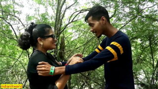 Indian Bihari Beautiful Bhabhi Outdoor Romance With Dever Video