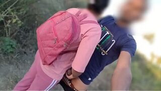 Indian Marathi School Girlfriend Tight Pussy Fucking By Bf In Outdoor Video