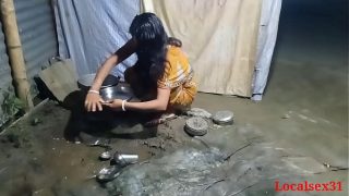 Indian young guy fucking his chubby bhabhi