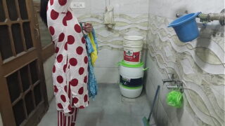 Nepali Woman Boobs Sucking And Standing Style Fucking In Bathroom Video
