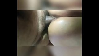 १८ साल की कुंवारी लड़की को किरायेदार ने जमकर चोदा Video